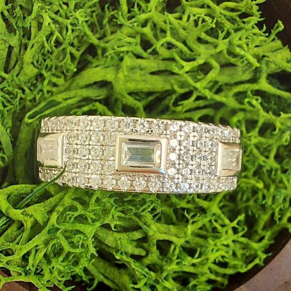 ⭐925 Sterling Silver Luxury Wedding Band - Picture 4 of 11